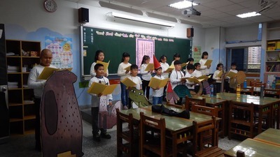 1080402四年一班參加英語讀者劇場西區比賽，榮獲特優